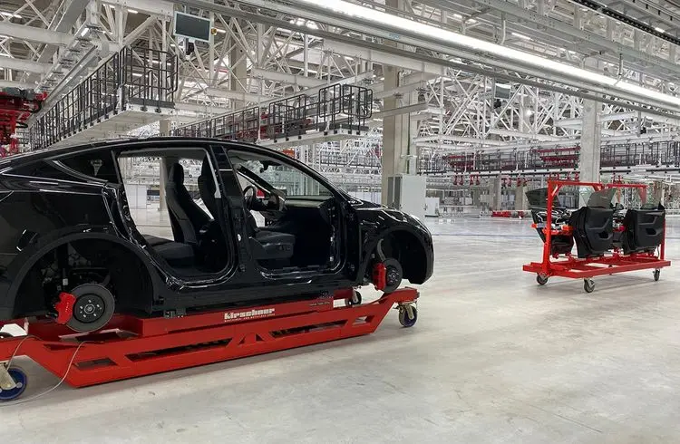 Viele Arbeitsunfälle bei Tesla