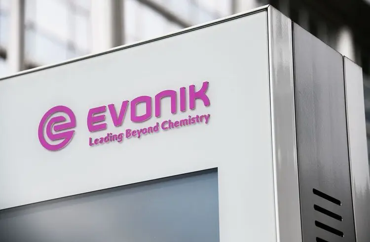 Evonik bereitet sich auf Krisenzeiten vor