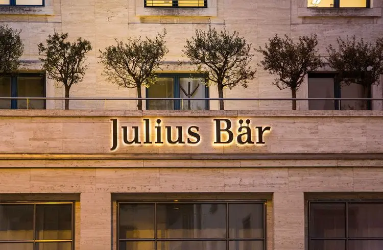 Julius Bär erhöht erneut Kreditabschreibungen