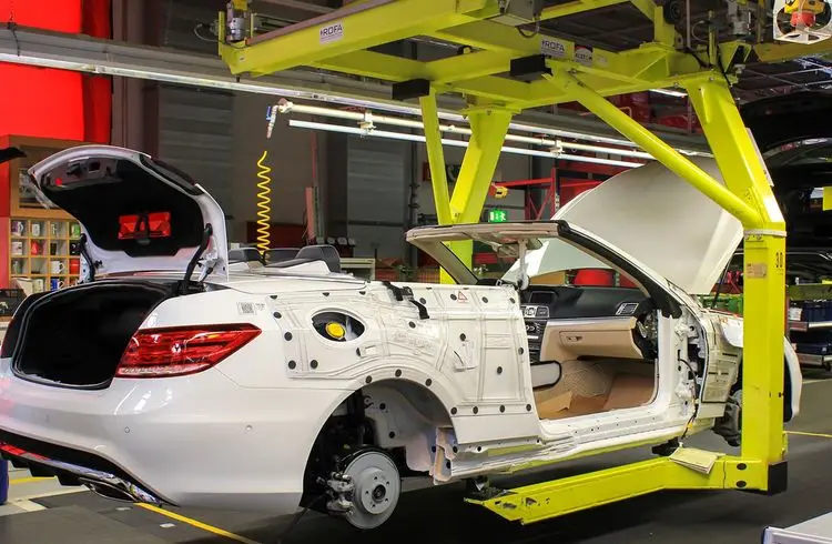 Lieferkettenkrise erreicht Mercedes-Benz