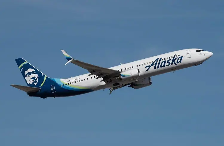Alaska Airlines erwirbt Hawaiian Airlines: Eine Milliardenfusion hebt ab