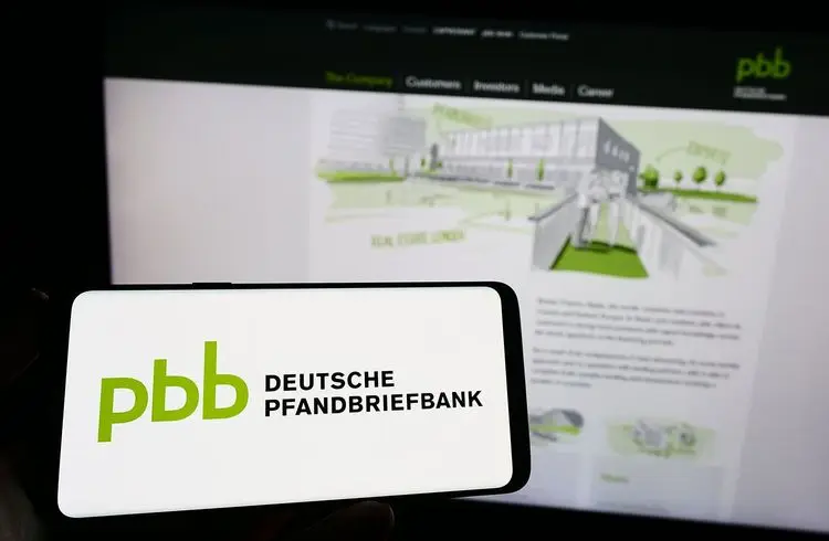 Aktivistischer Investor kritisiert Pfandbriefbank: Signa-Verbindung und US-Kreditqualität unter der Lupe