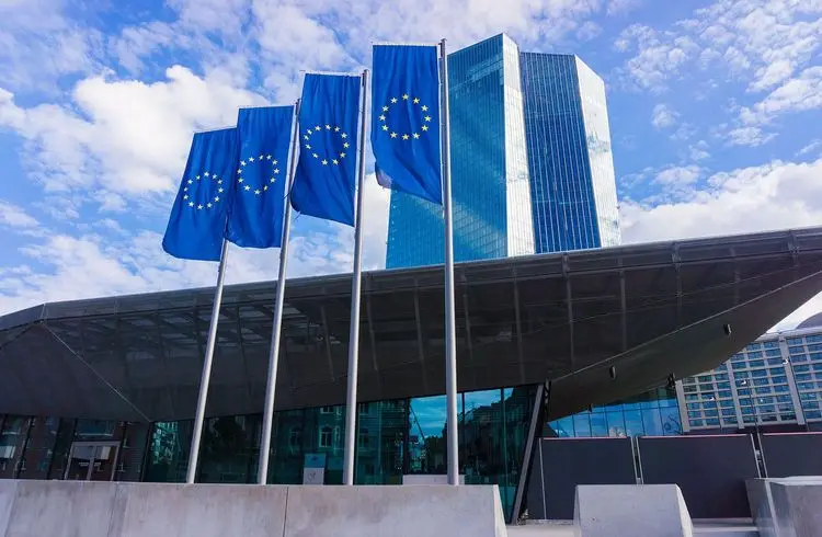 Kreditvergabe in der Eurozone stagniert trotz steigender Privatkredite