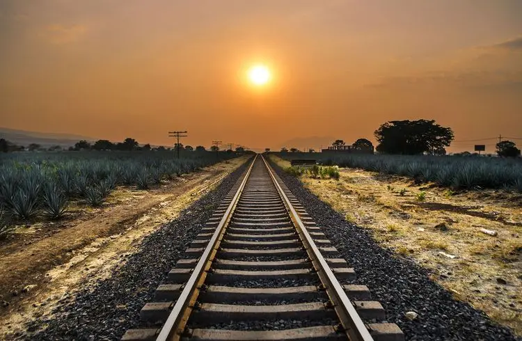 Mexikos Schienenrevolution: Neue Bahnverbindung von Küste zu Küste